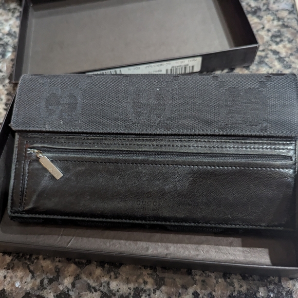 Gucci Black wallet with box - Picture 11 of 16
